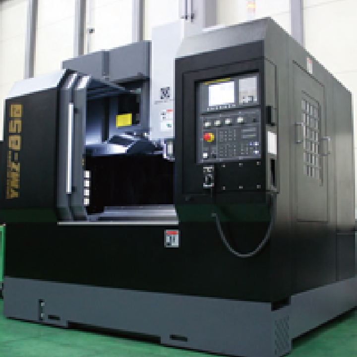 取扱商品の一つである山崎技研の立形マシニングセンタ YMZ-850